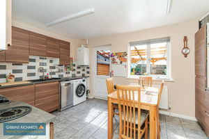 Kitchen/Diner- click for photo gallery